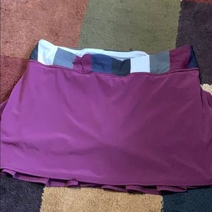 Lululemon size 10 tall plum Pace Setter